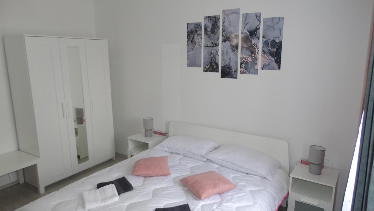 Almar Apartment Jusici Ngoại thất bức ảnh