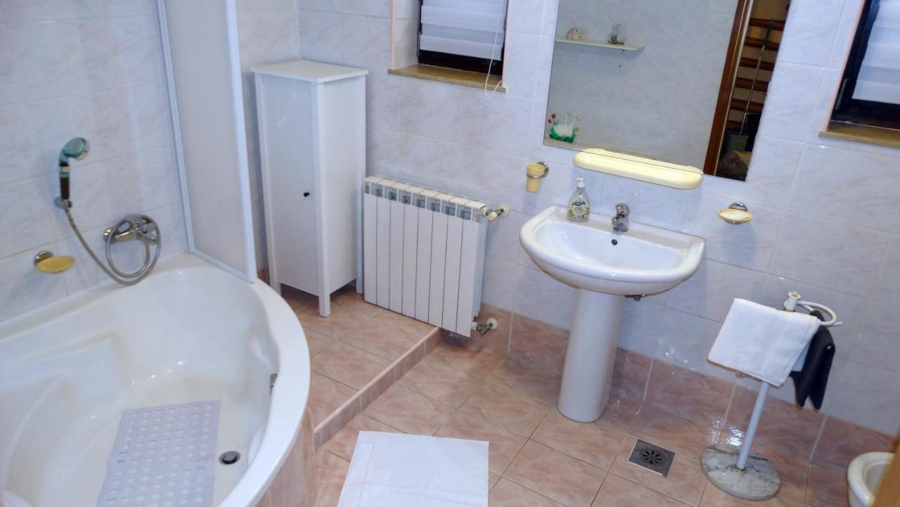 Almar Apartment Jusici Ngoại thất bức ảnh