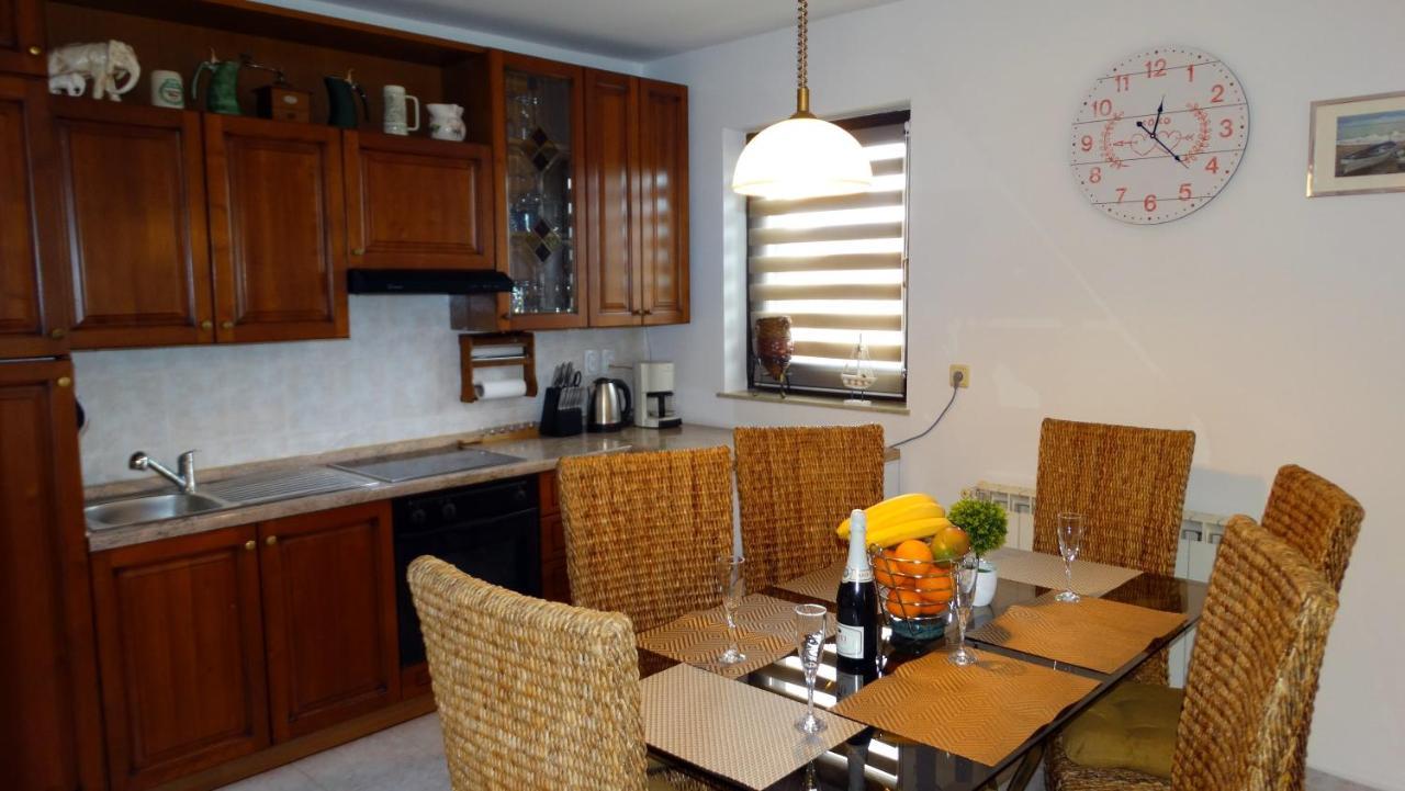 Almar Apartment Jusici Ngoại thất bức ảnh